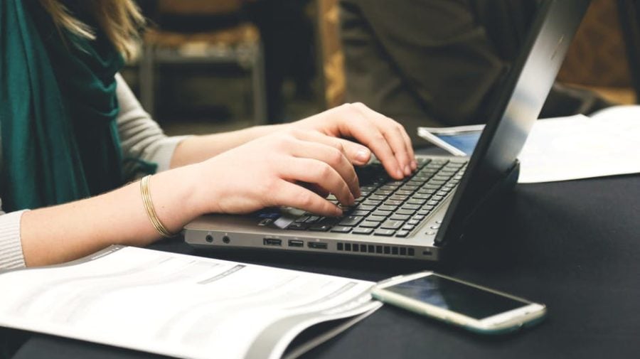 woman-typing-writing-windows