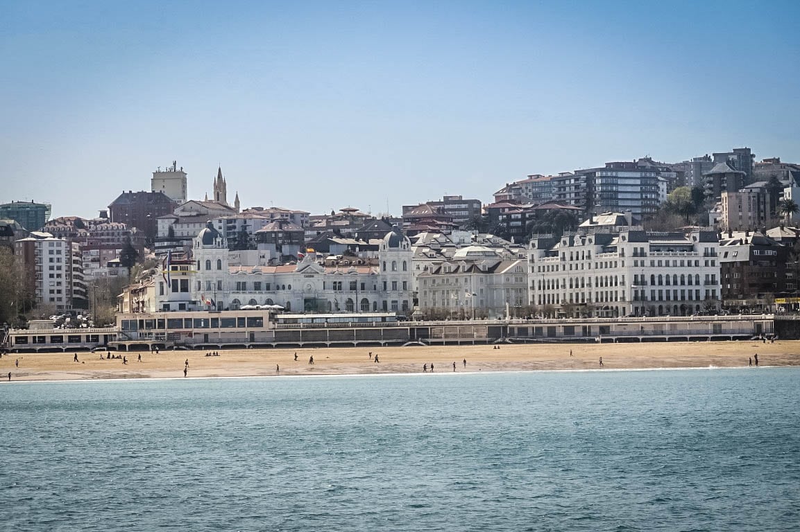 Pohľad z lode na El Sardinero Santander