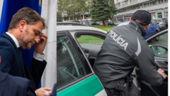 Igor Matovič sa mračí a polícia