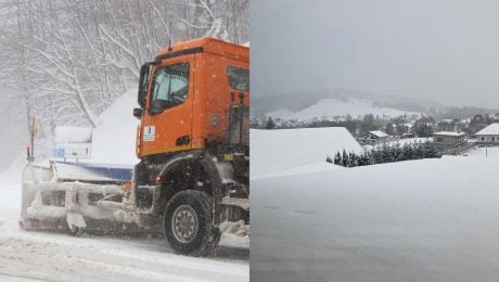 Na snímke odhŕňanie snehu na horskom priechode Šturec a zasnežená krajina.