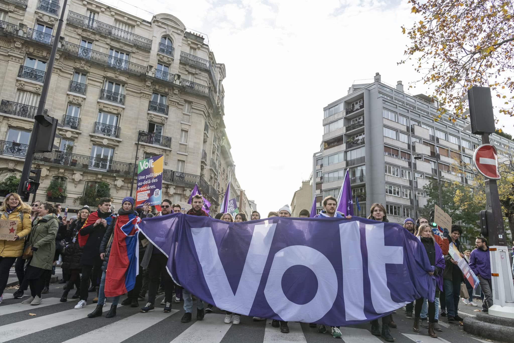 Lucia ako účastníčka Volt pochodu v Paríži