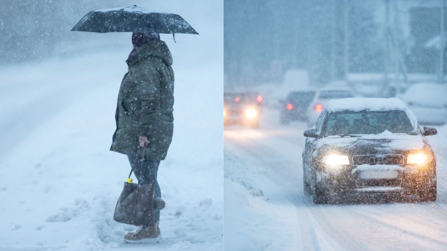 Žena s dáždnikom v snehu a auto na zasneženej ceste.